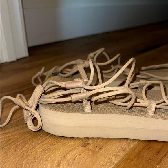 Teva Midform Infinity Sandals - Picture 4 of 5